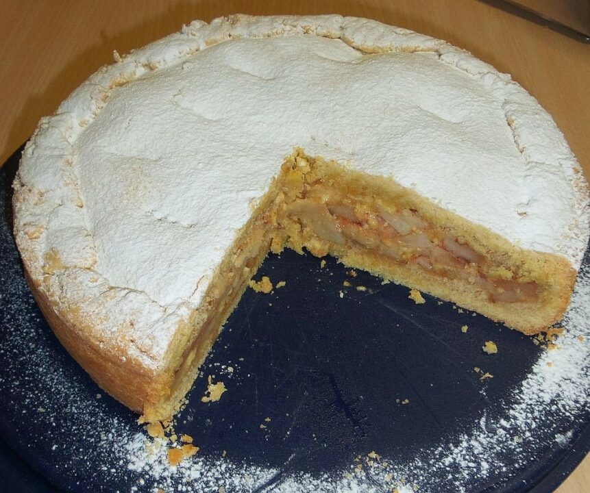 Torta rustica alle mele e mascarpone