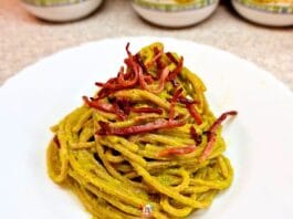 Spaghetti integrali con crema di Fave e Speck